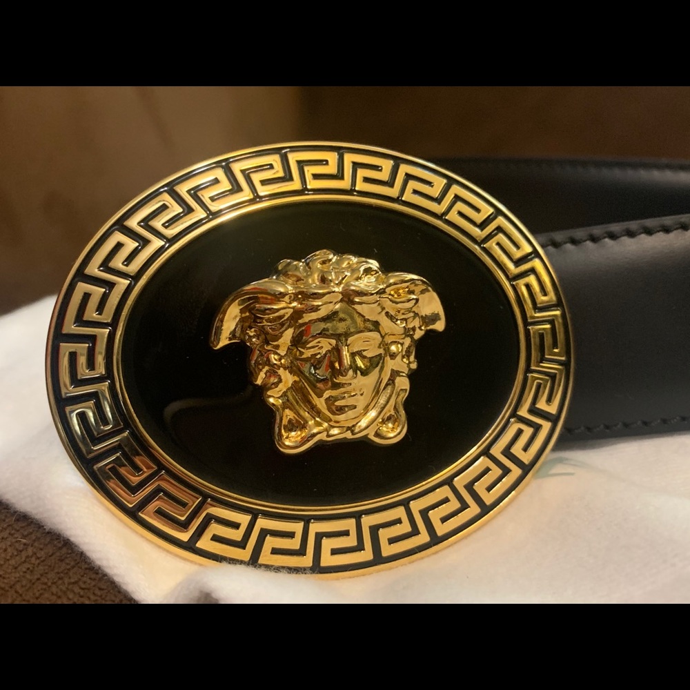 Versace Gold Medallion Vitelli Belt new and unused